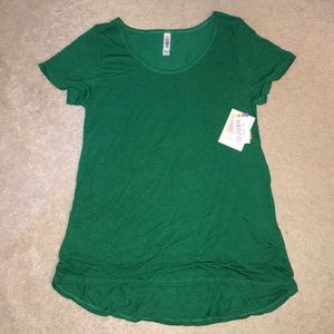LulaRoe Classic T size small, new with tags!